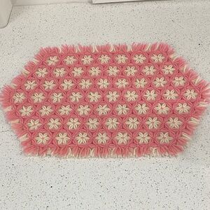 Hexagon woven placemat. Pink and white. Vintage